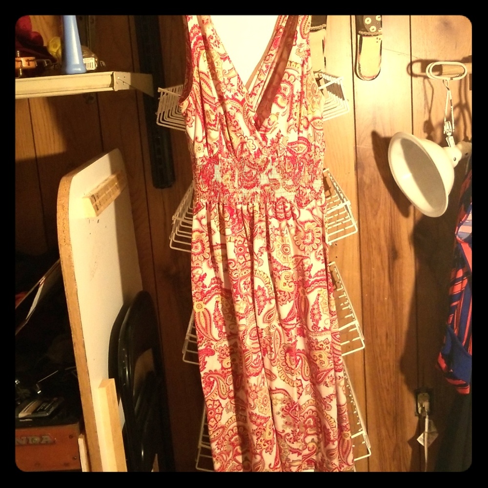 V neck red paisley dress